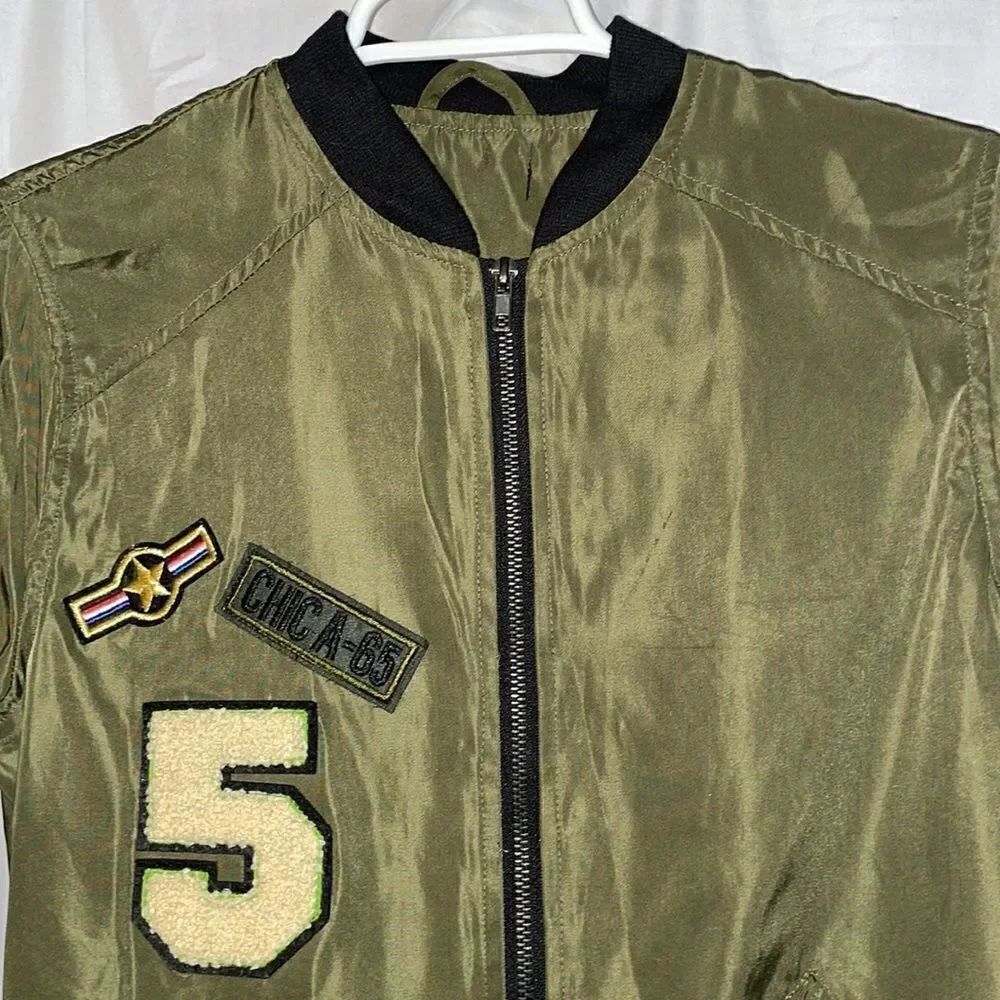 Cool green jacket  - Picture 2 of 12